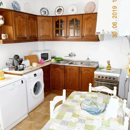 Apartment Modern In 45 M² Garden View